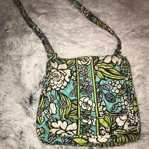 ✰ Vera Bradley Messenger Crossbody Purse ✰